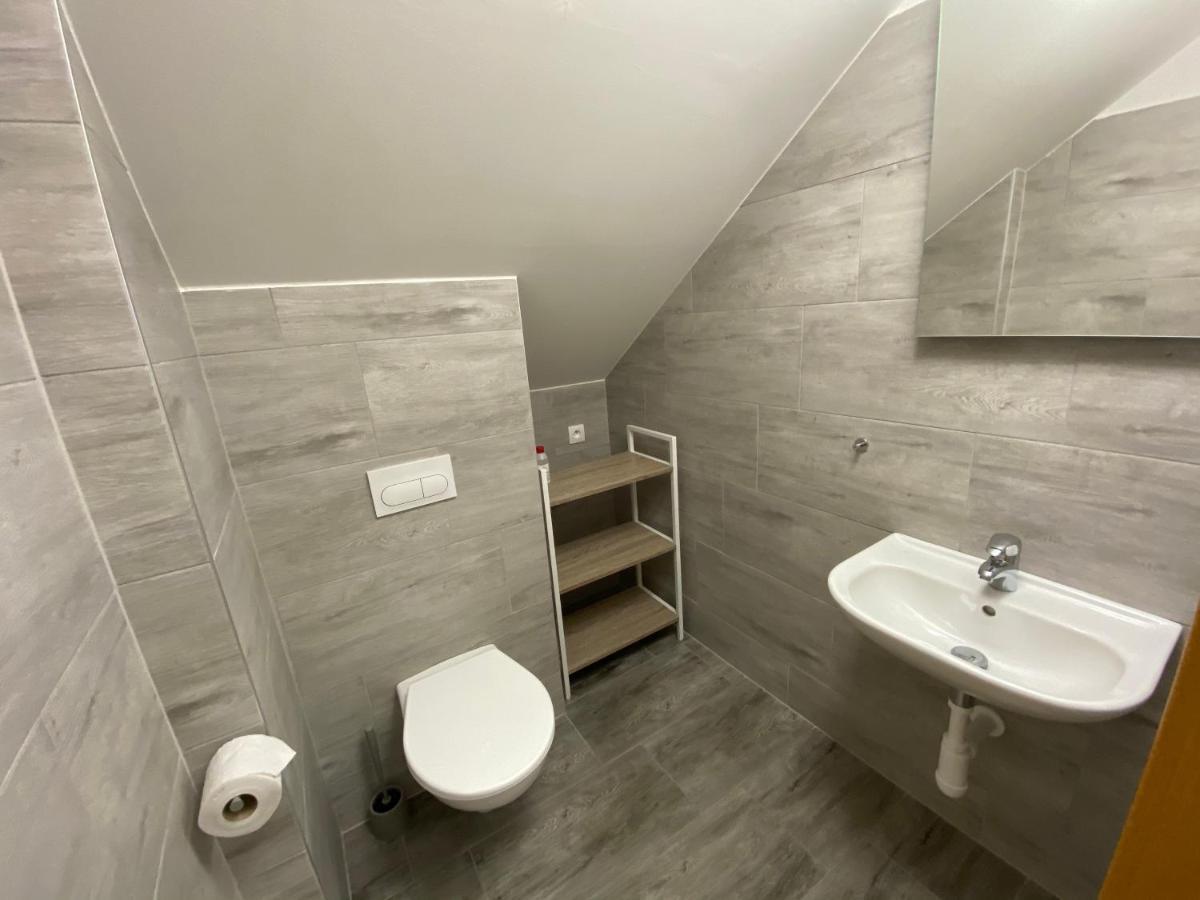 No. 34 Apartment Hradec Kralove Bagian luar foto